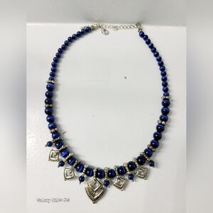 Vintage Avon Blue Cats Eye Glass Stone Silvertone Beaded Adjustable Necklace